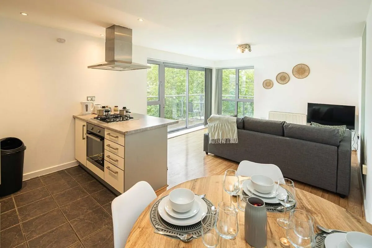 Stylish 2-Bed With Stunning View Apartment London 0*,