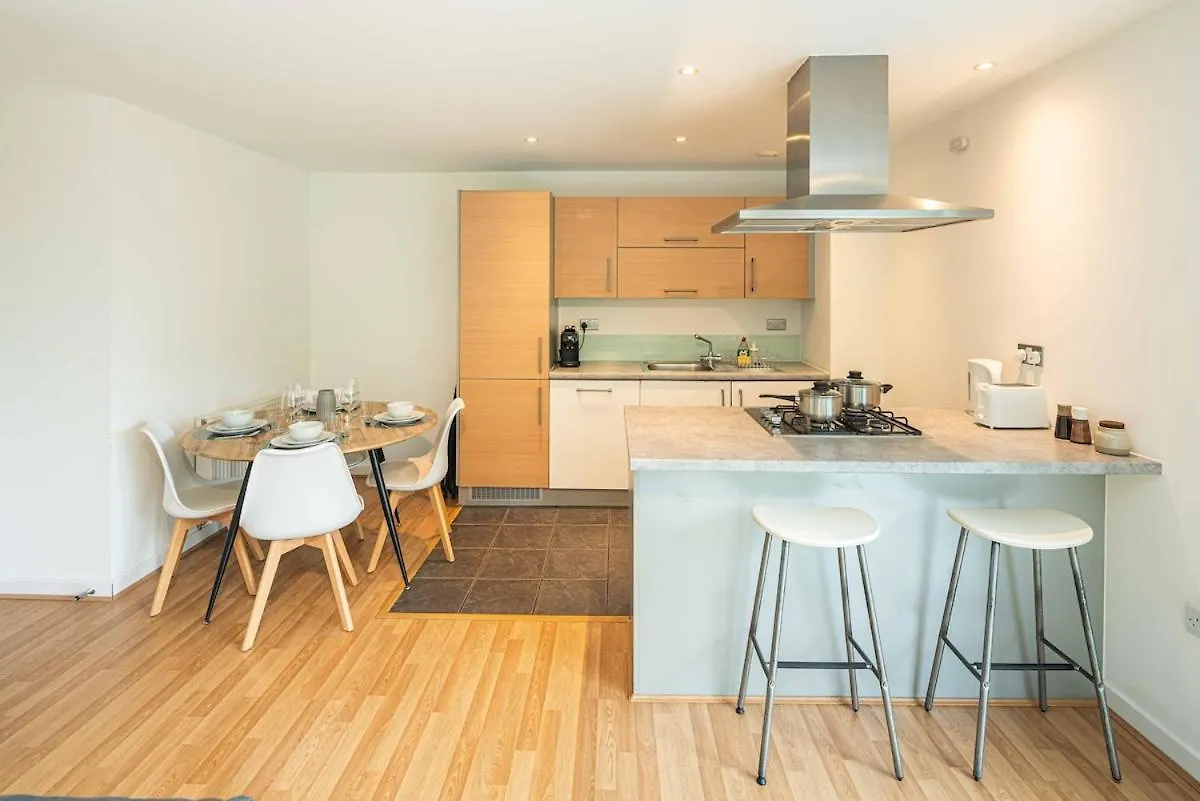 Stylish 2-Bed With Stunning View Apartment London United Kingdom