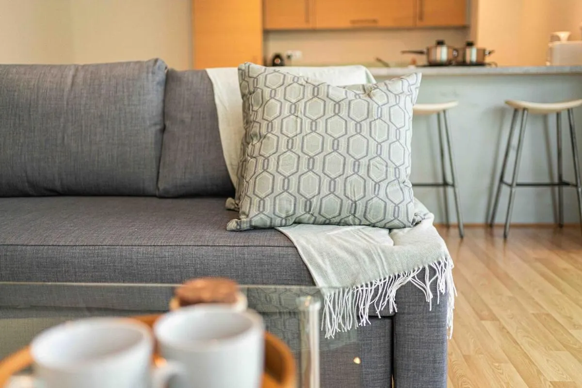 Stylish 2-Bed With Stunning View Apartment London